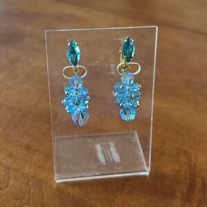 Vintage Women’s Earrings Blue Crystal Drop Aurora Borealis Gold Tone Clip-On